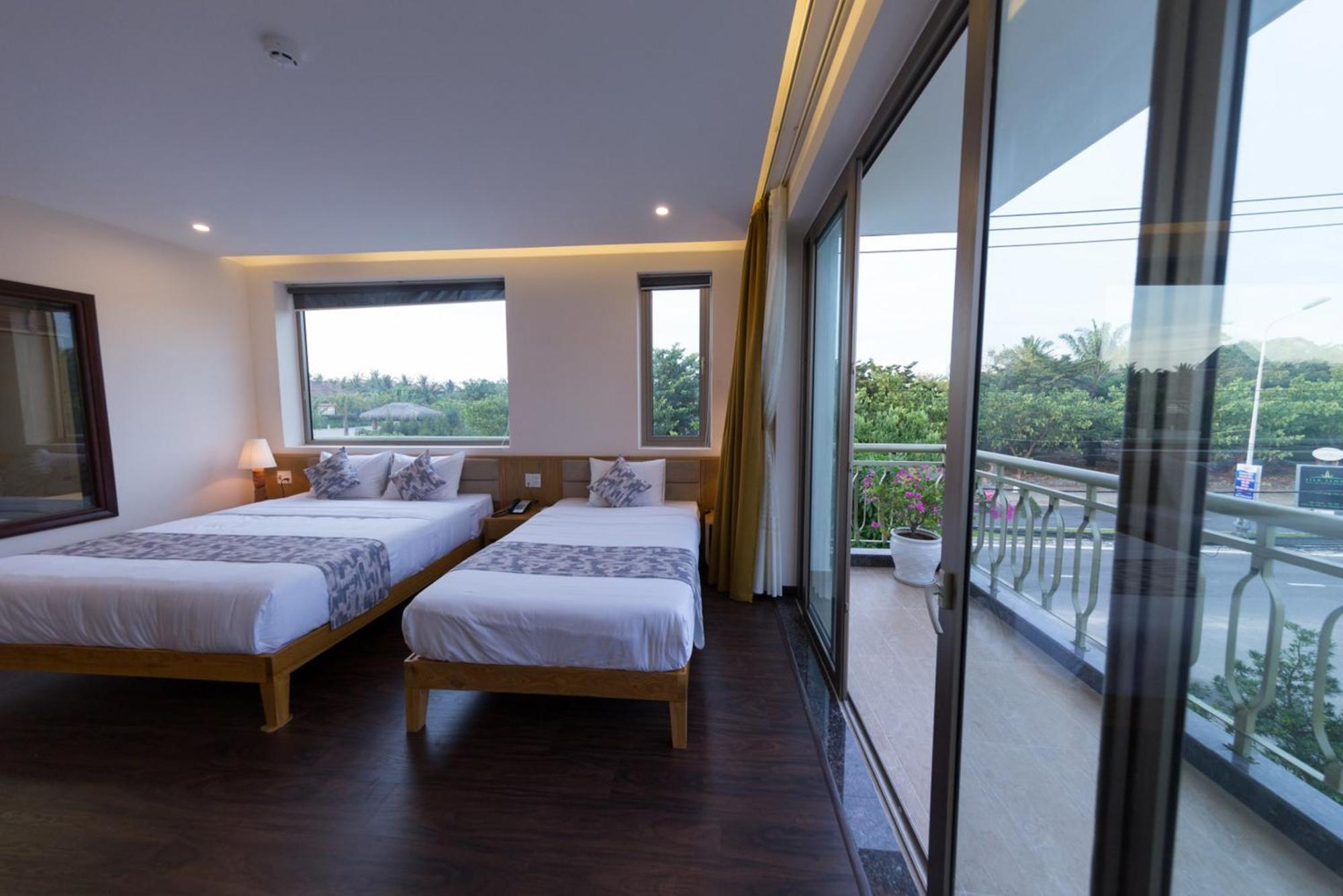 Silk And Sea Hotel Tan Thanh Bagian luar foto