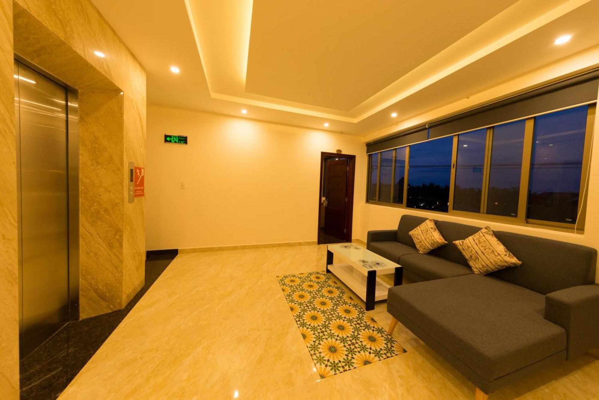 Silk And Sea Hotel Tan Thanh Bagian luar foto