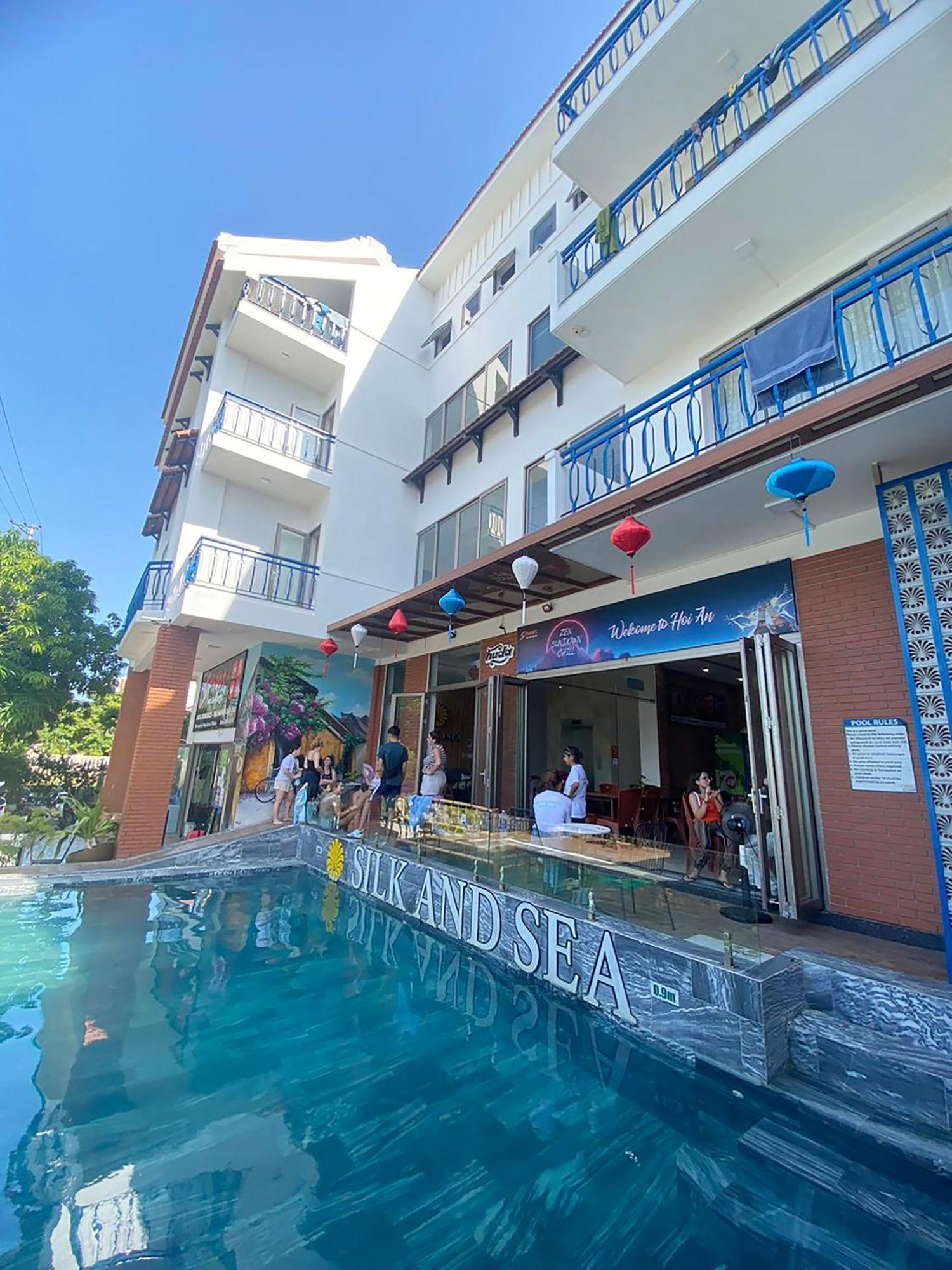 Silk And Sea Hotel Tan Thanh Bagian luar foto