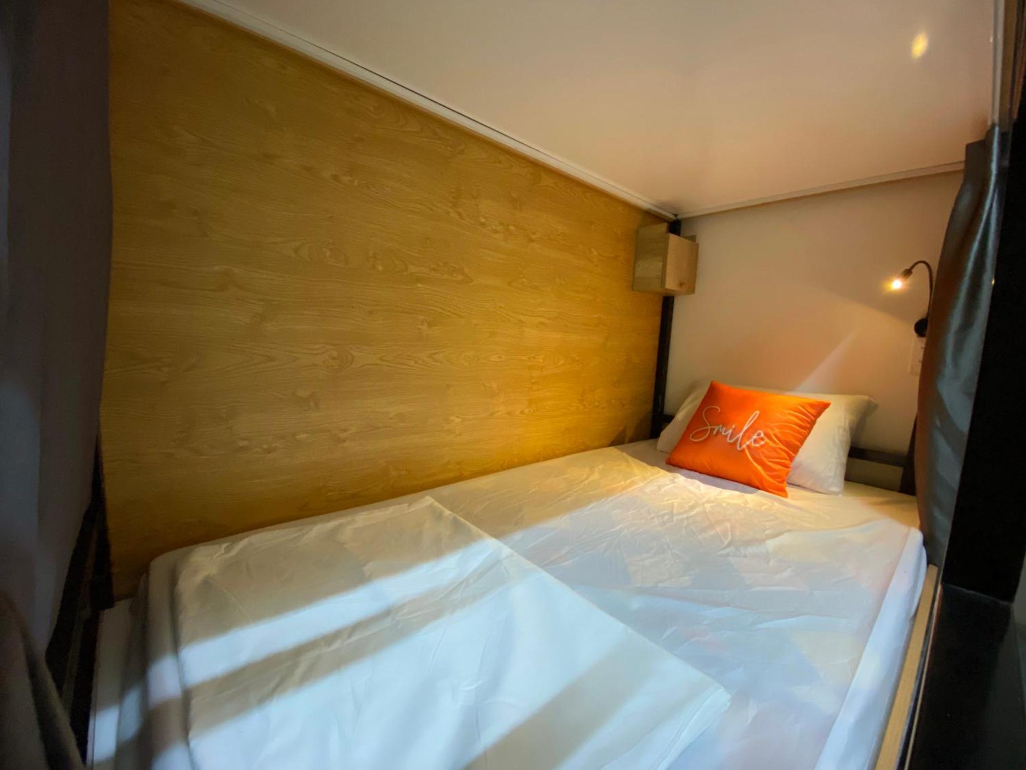 Silk And Sea Hotel Tan Thanh Bagian luar foto