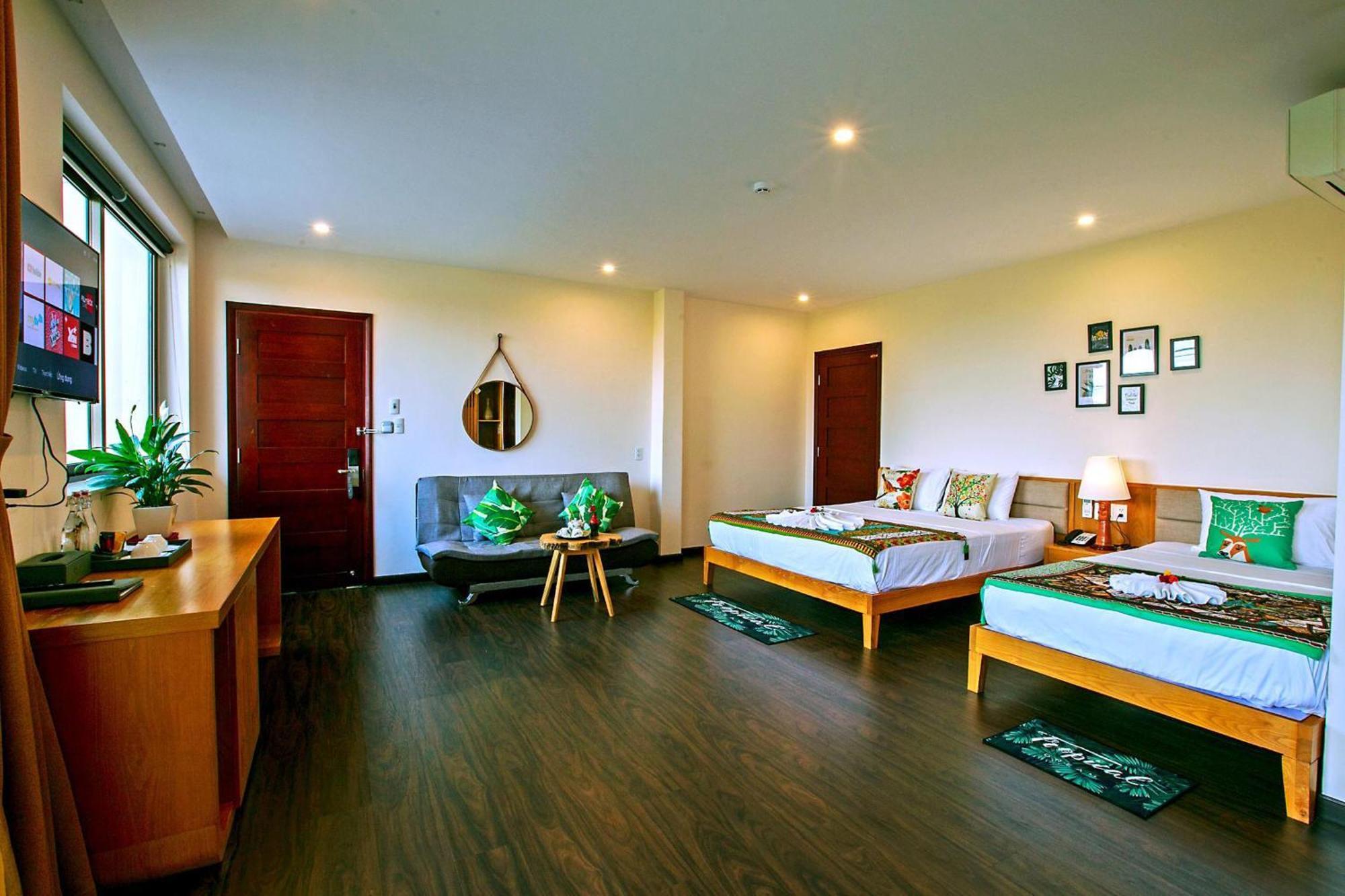 Silk And Sea Hotel Tan Thanh Bagian luar foto