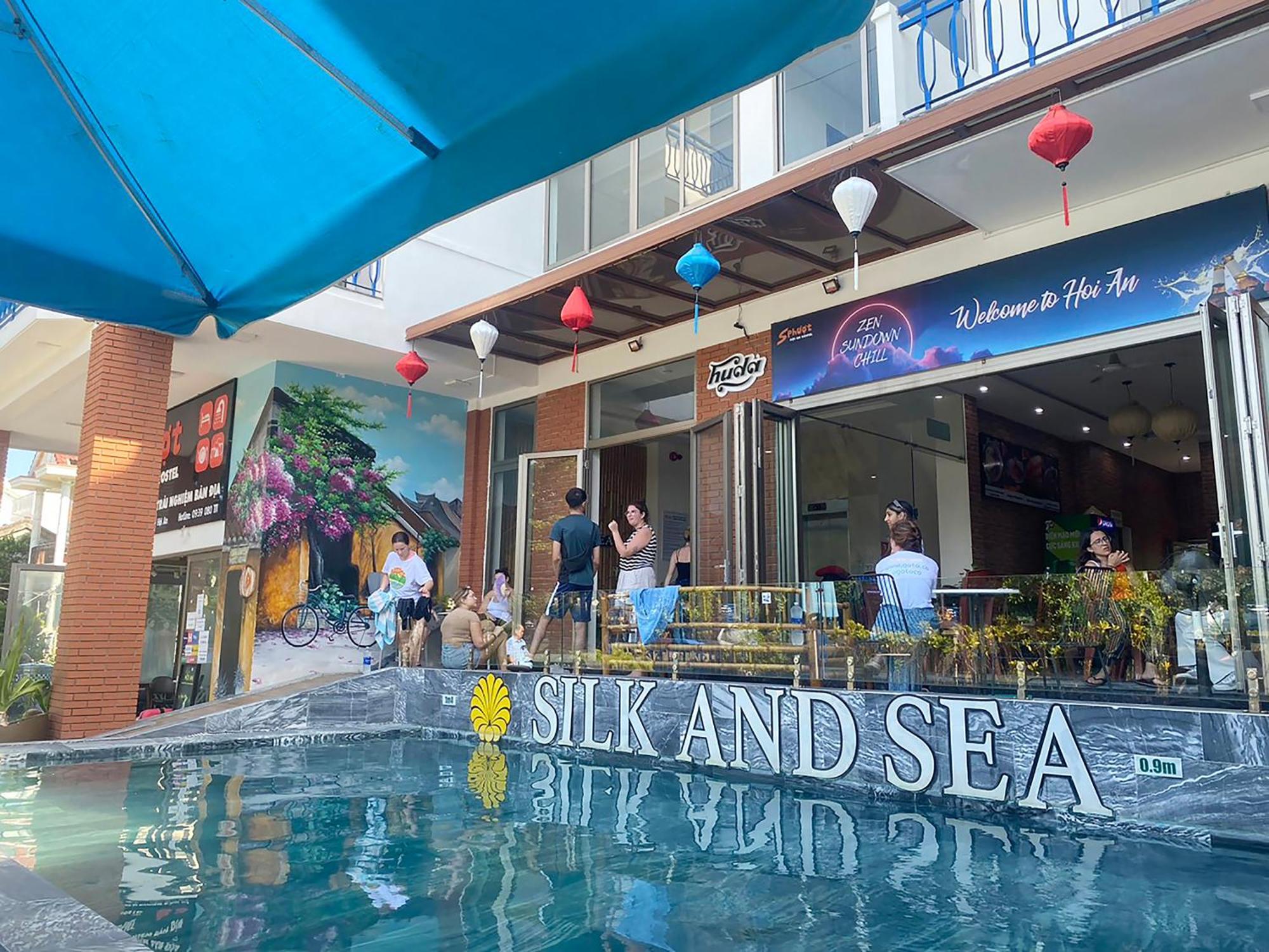 Silk And Sea Hotel Tan Thanh Bagian luar foto